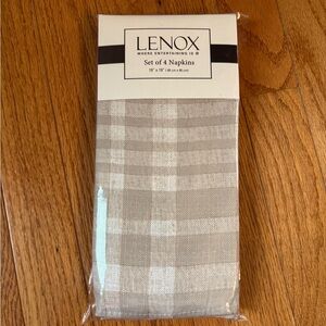 Lenox set of 4 napkins